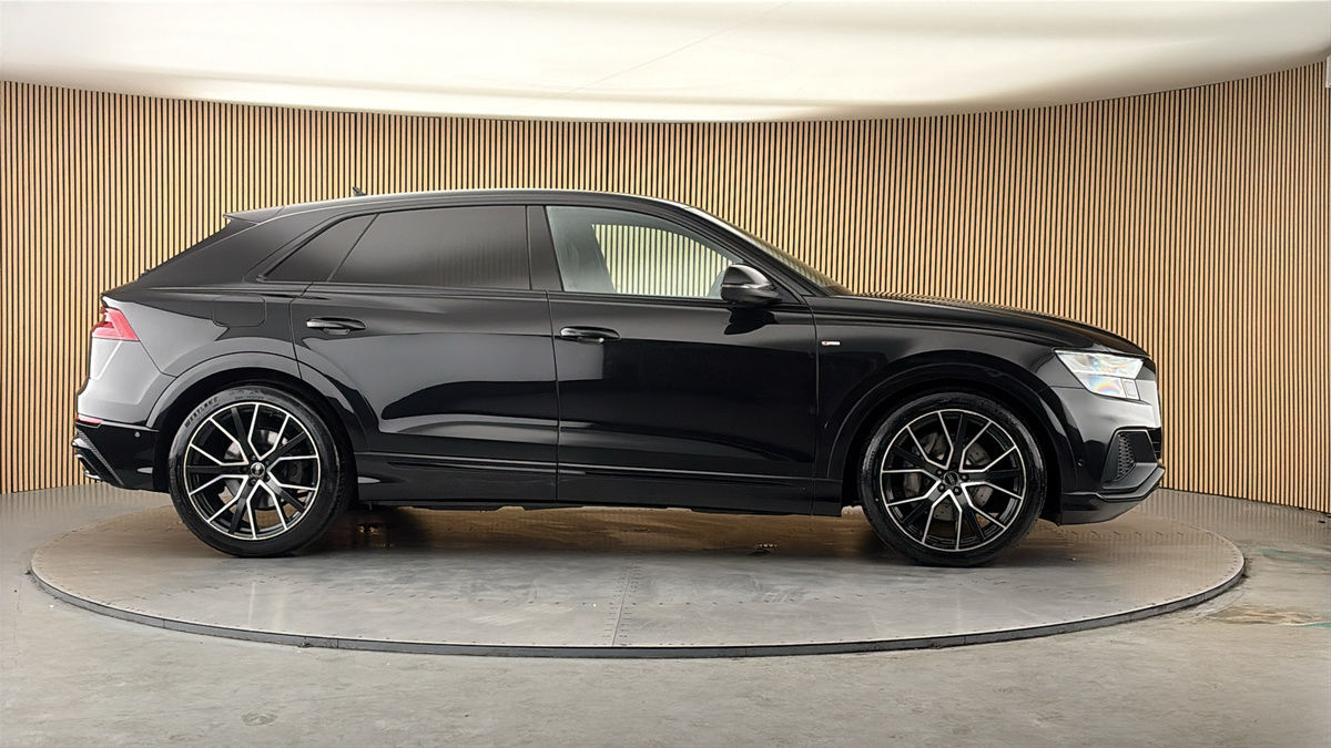 More views of Audi Q8