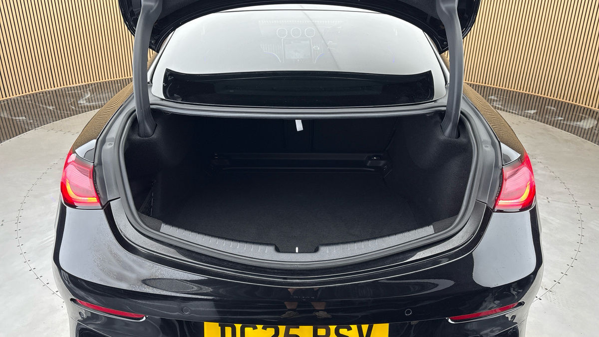 Mercedes-Benz CLE Image 11
