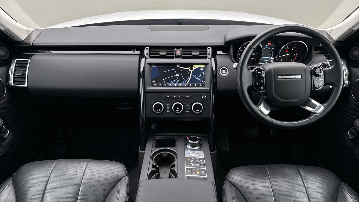 Land Rover Discovery Image 12