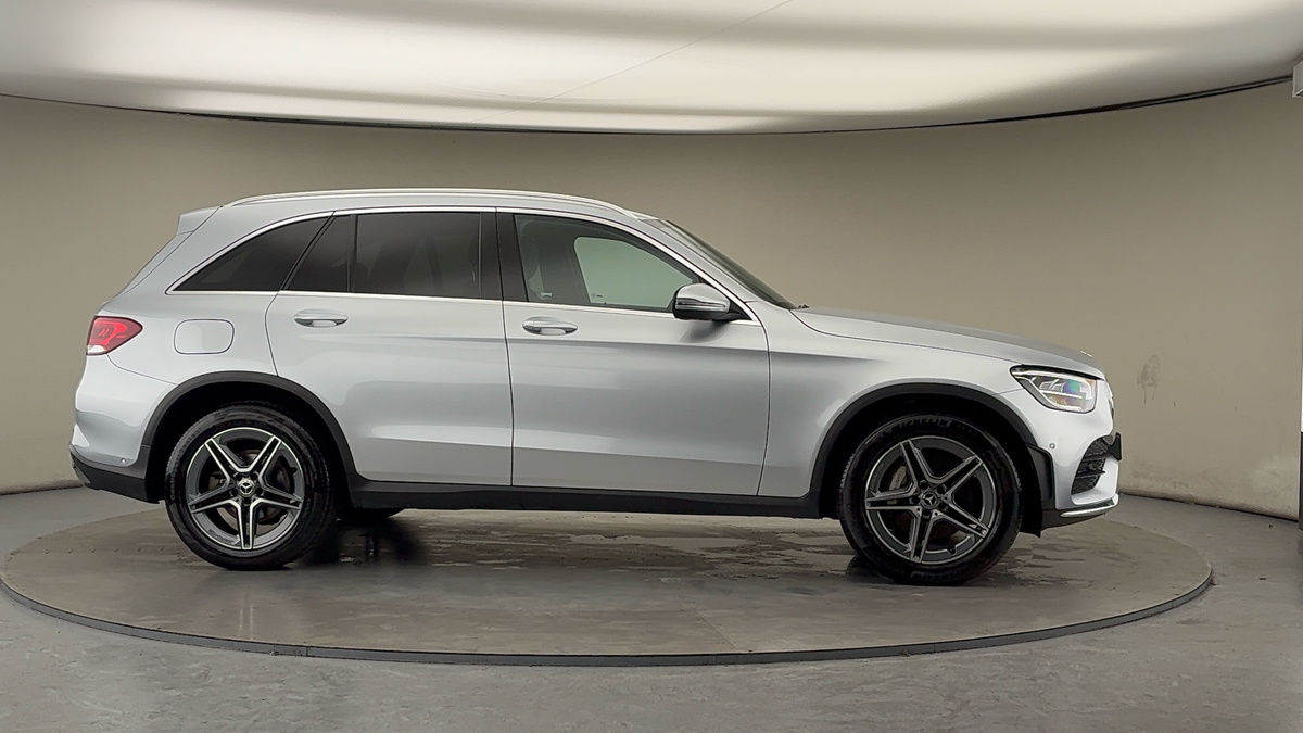 More views of Mercedes-Benz GLC