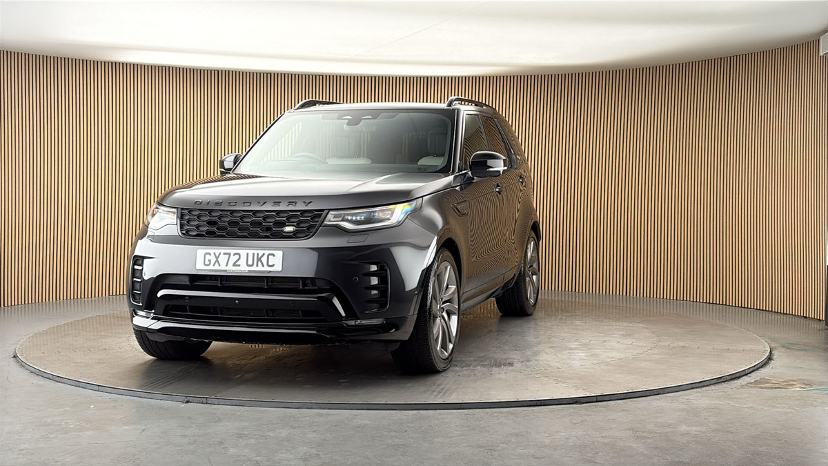 More views of Land Rover Discovery