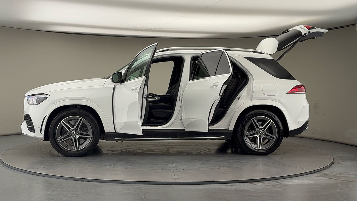 More views of Mercedes-Benz GLE