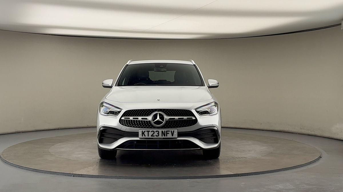 Mercedes-Benz GLA Image 3