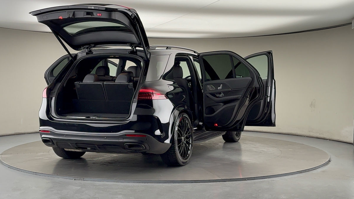 More views of Mercedes-Benz GLE