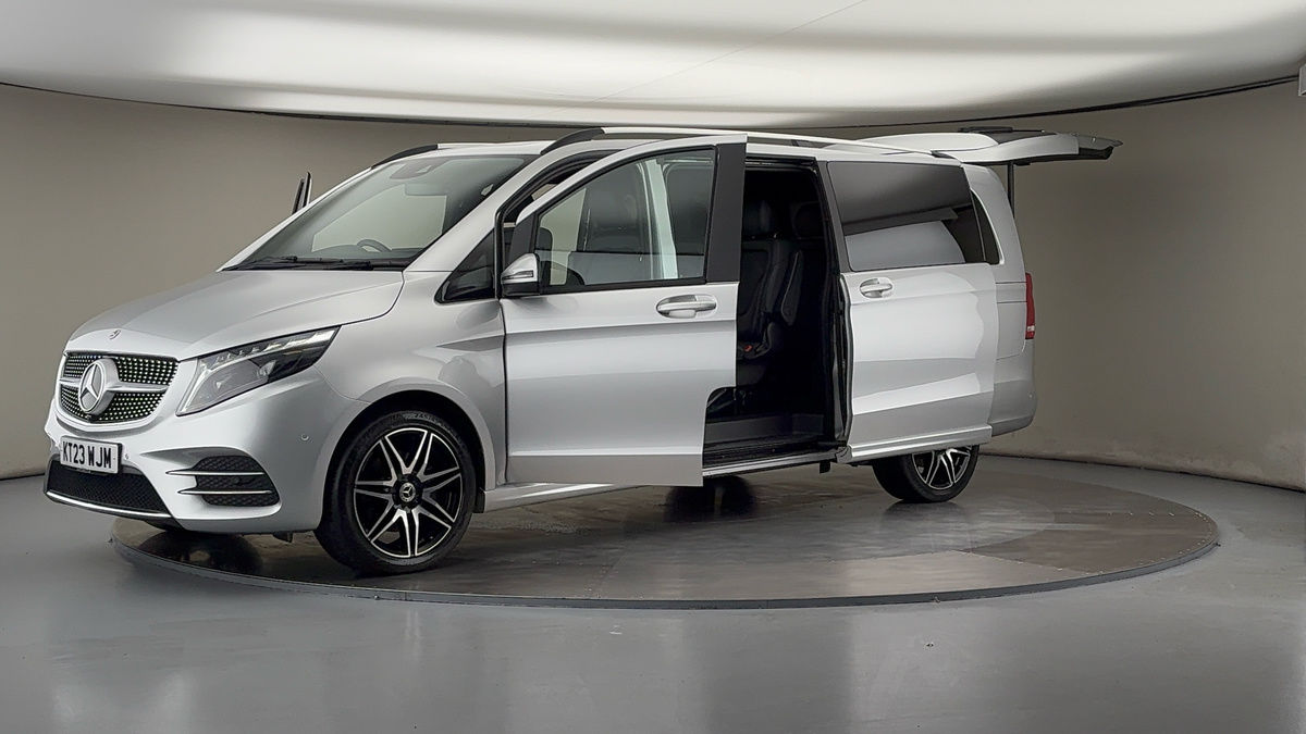 Mercedes-Benz V Class Image 22