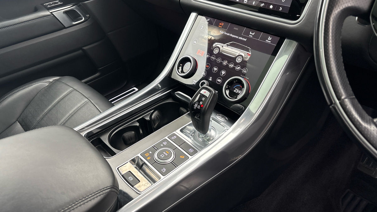 Land Rover Range Rover Sport Image 18