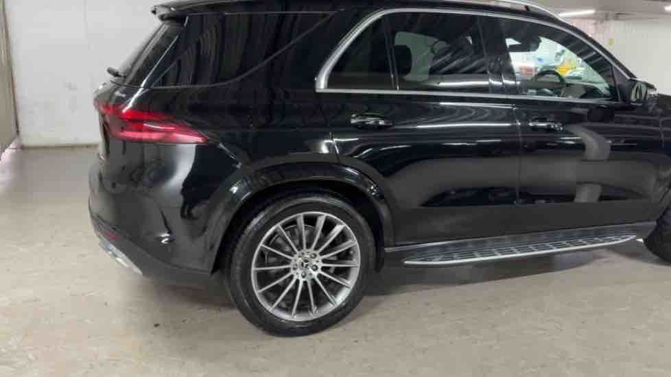 More views of Mercedes-Benz GLE