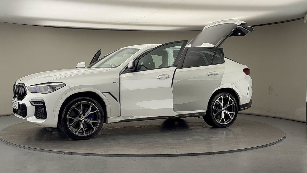 More views of BMW X6