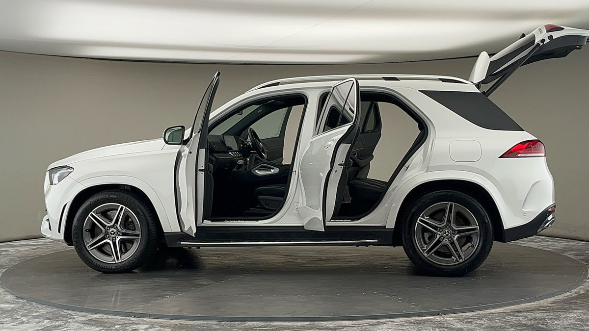 More views of Mercedes-Benz GLE