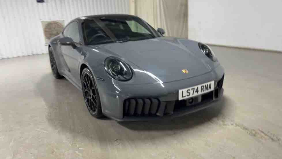 More views of Porsche 911