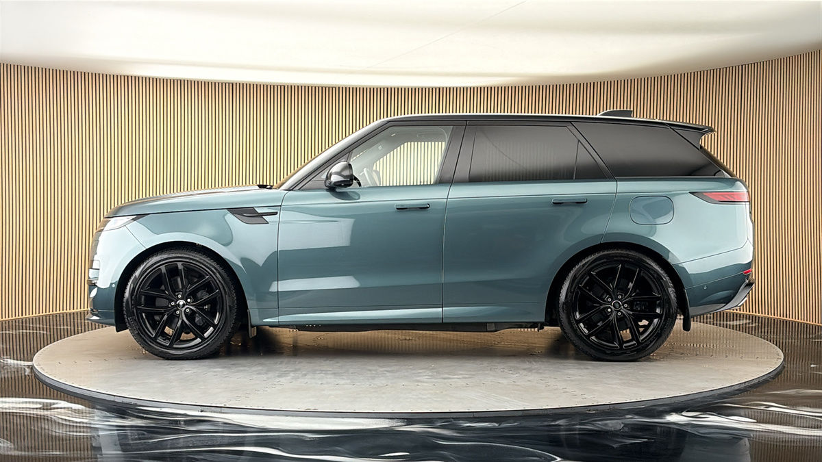 Land Rover Range Rover Sport Image 15