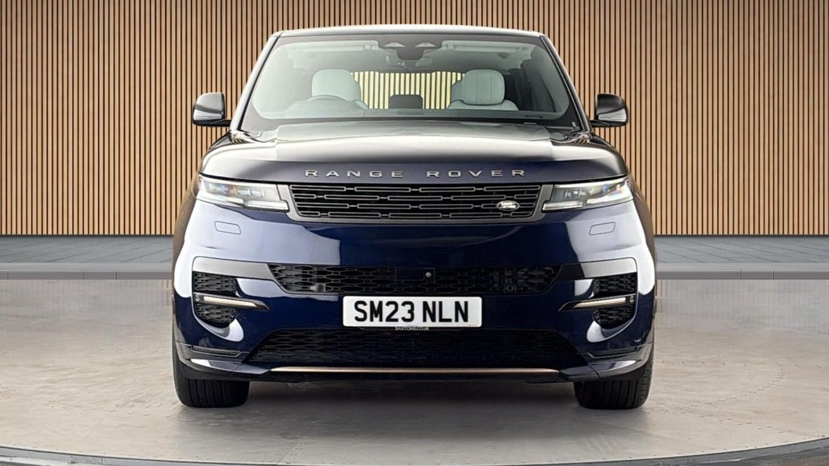 Land Rover Range Rover Sport Image 3