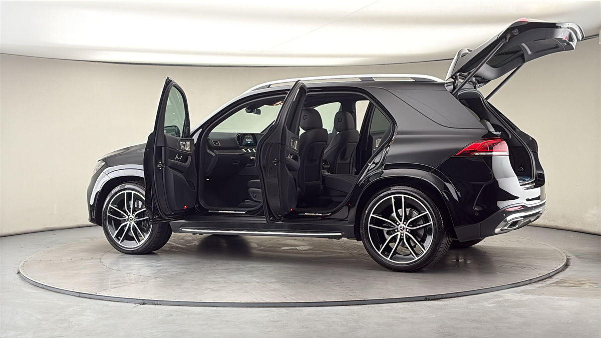 More views of Mercedes-Benz GLE