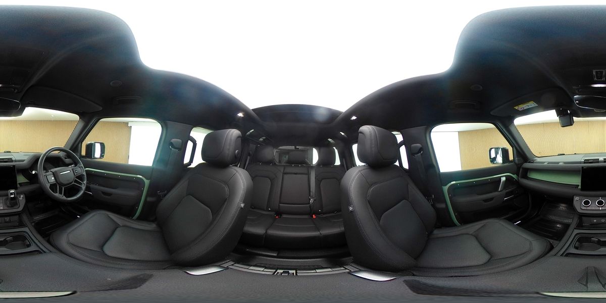 More views of Land Rover Defender 110