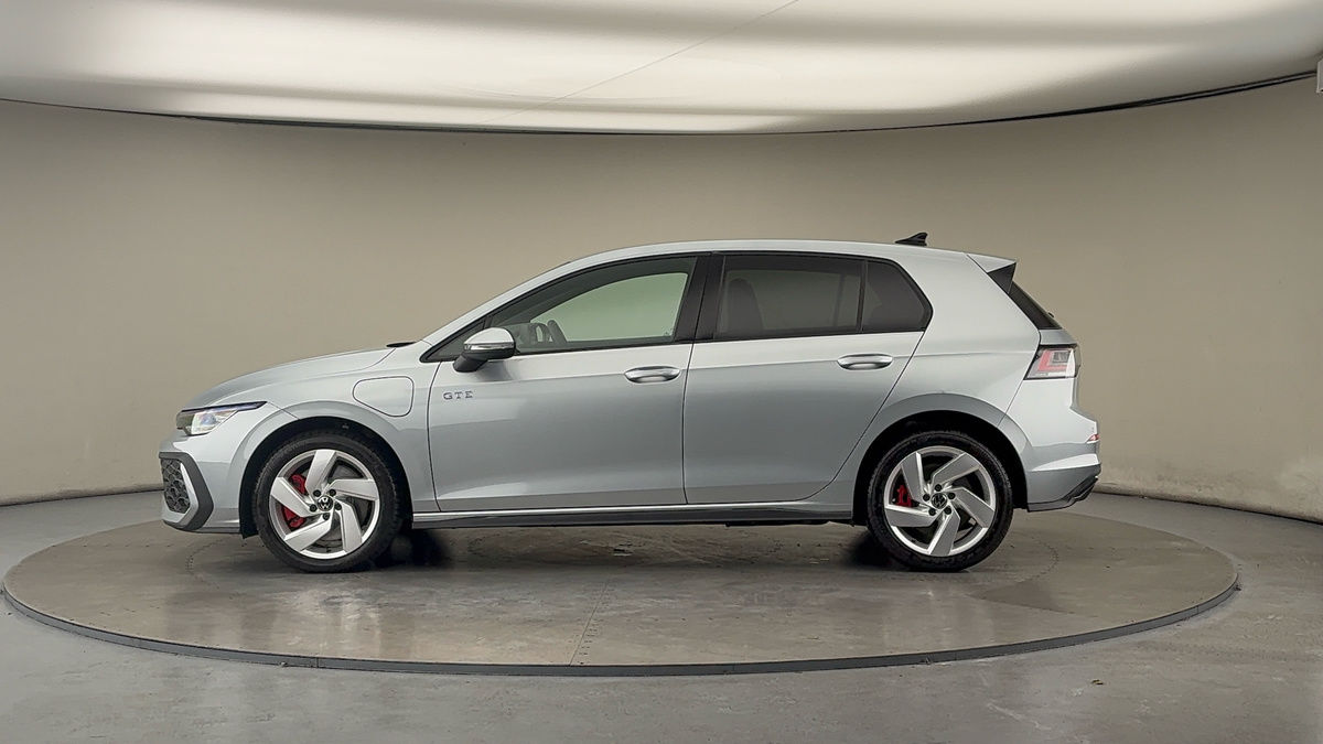 Volkswagen Golf Image 15