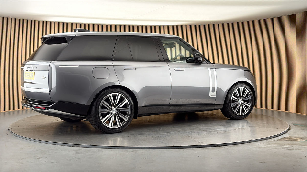 More views of Land Rover Range Rover
