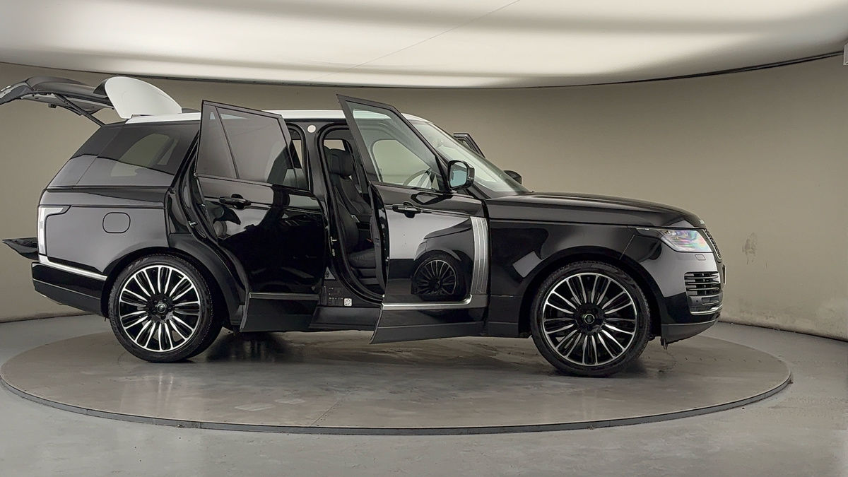 More views of Land Rover Range Rover