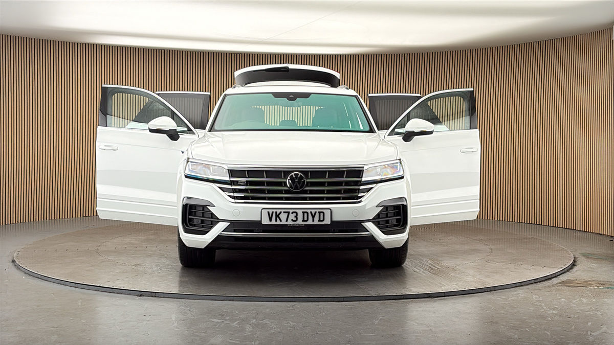 More views of Volkswagen Touareg