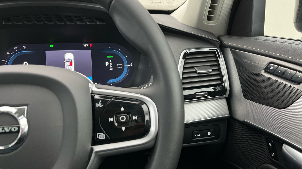 Volvo XC90 Image 14