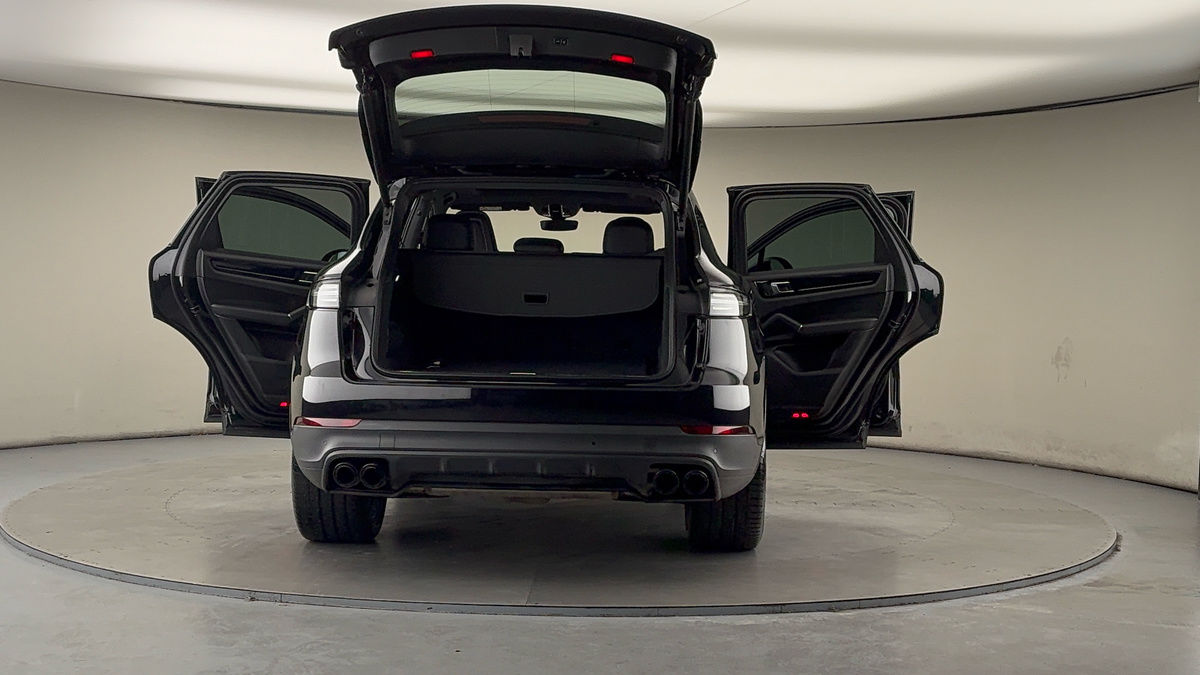 More views of Porsche Cayenne