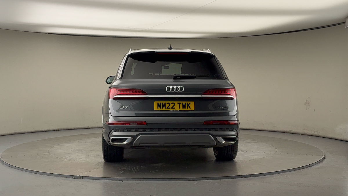 More views of Audi Q7