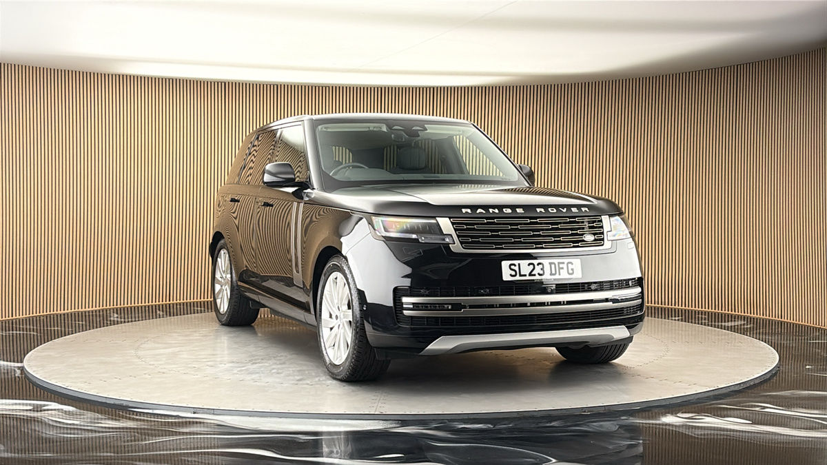 More views of Land Rover Range Rover