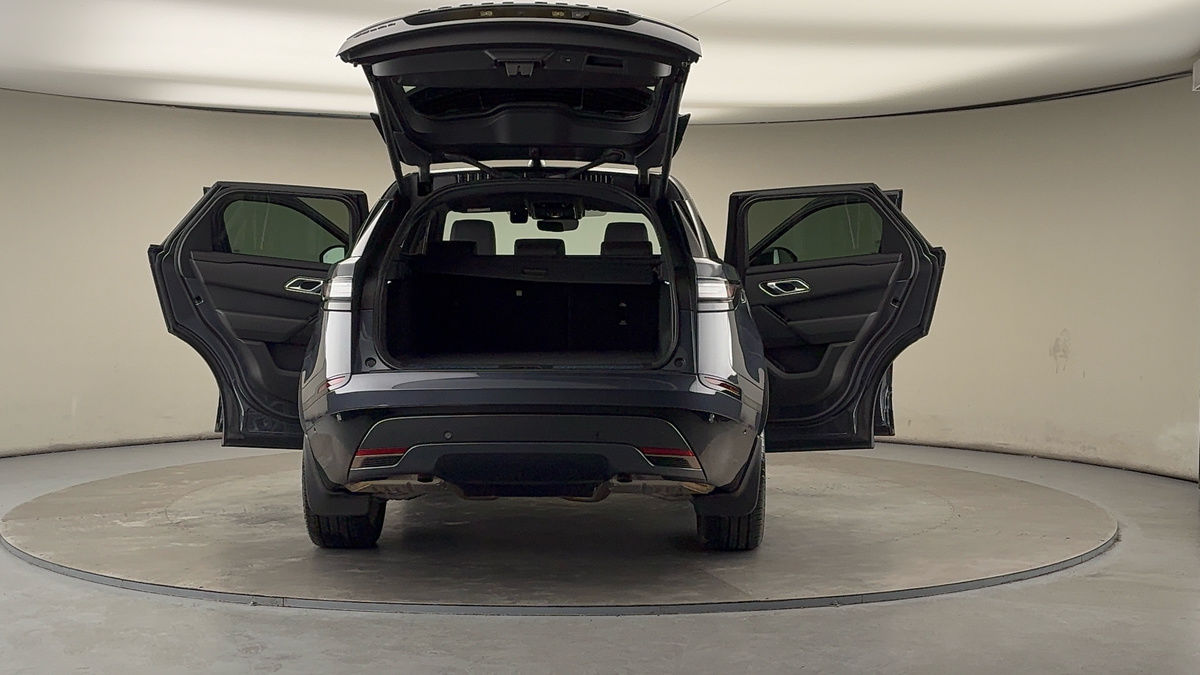 More views of Land Rover Range Rover Velar