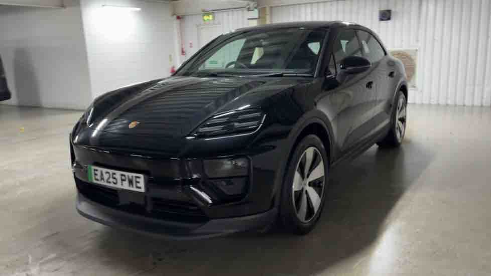 More views of Porsche Macan