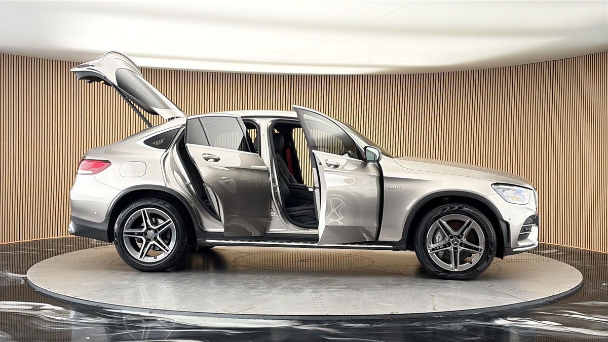 More views of Mercedes-Benz GLC