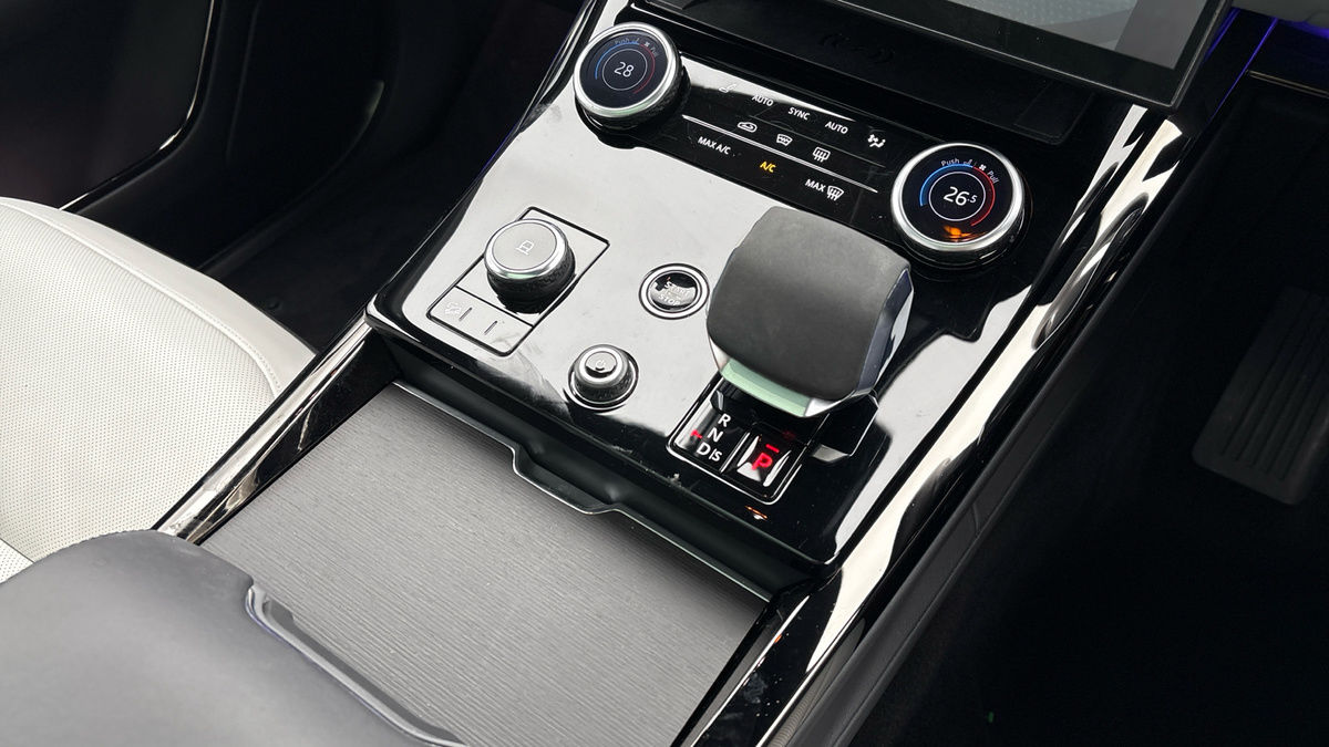 Land Rover Range Rover Sport Image 18