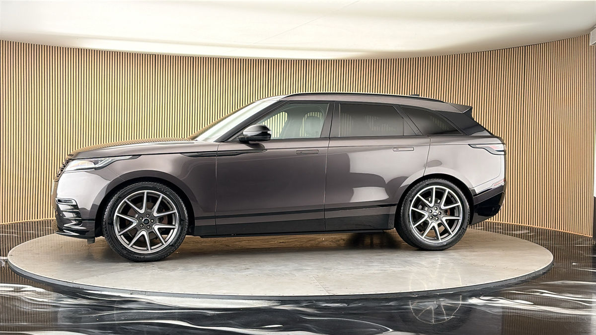 More views of Land Rover Range Rover Velar