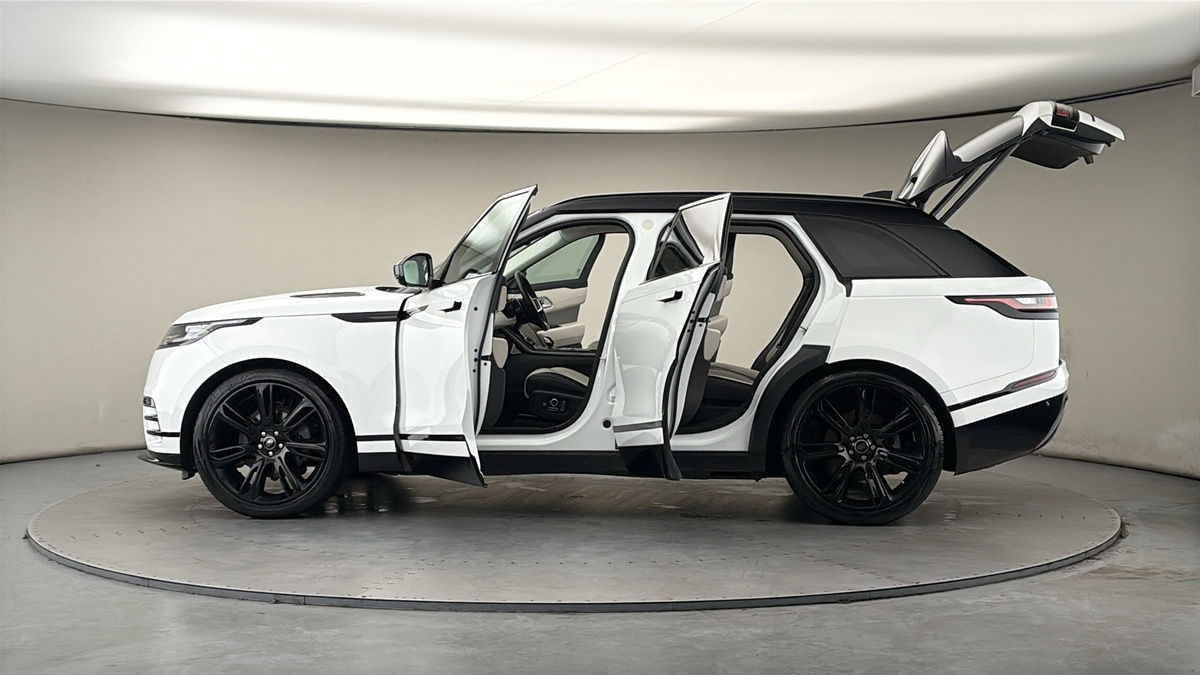 More views of Land Rover Range Rover Velar