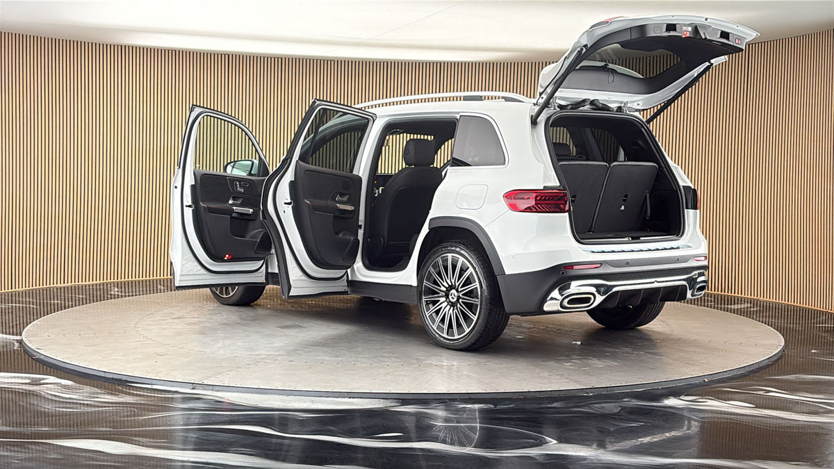 More views of Mercedes-Benz GLB