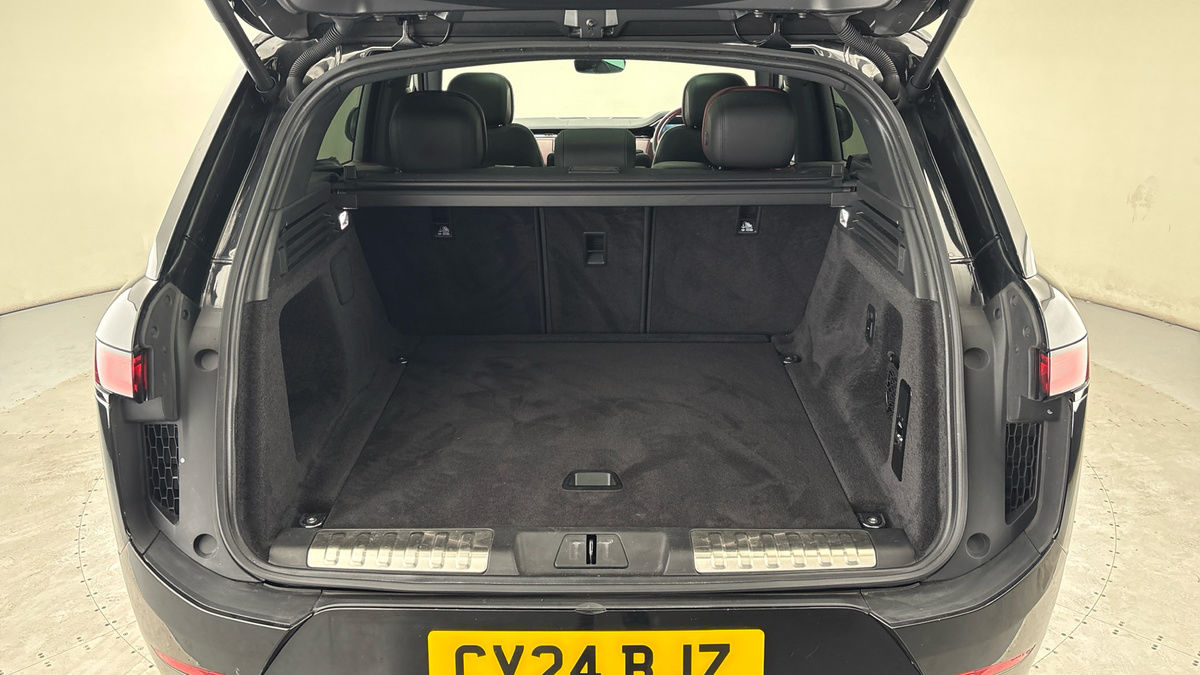 Land Rover Range Rover Sport Image 11