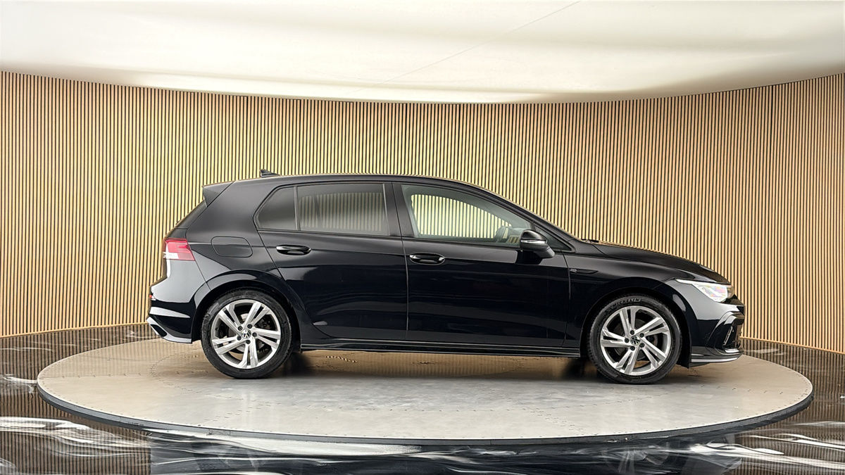 Volkswagen Golf Image 16