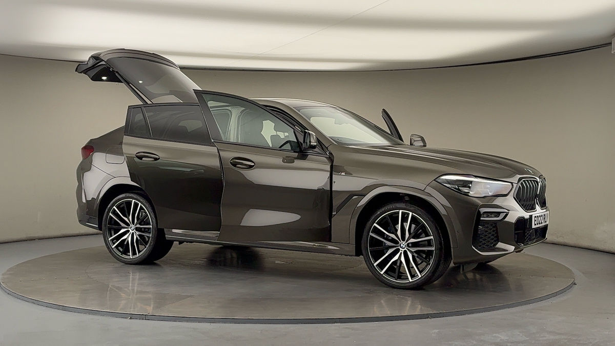 More views of BMW X6