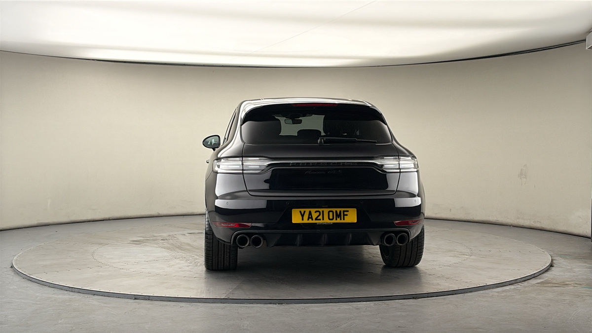 More views of Porsche Macan