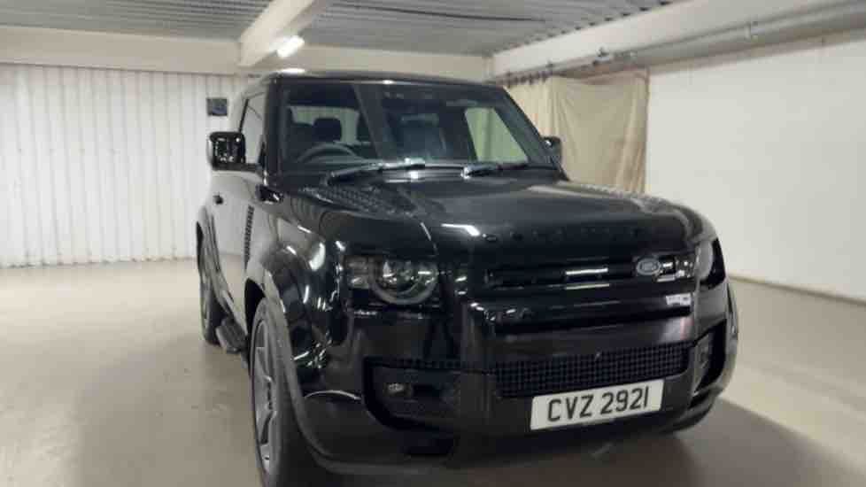 More views of Land Rover Defender 90