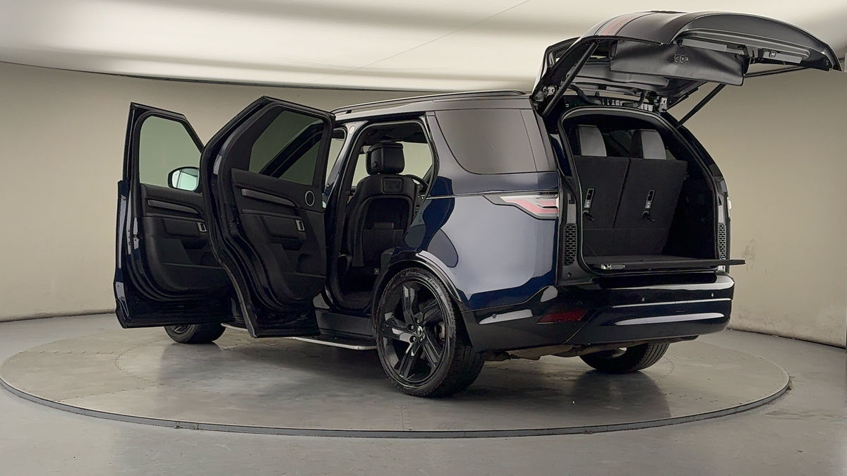 More views of Land Rover Discovery