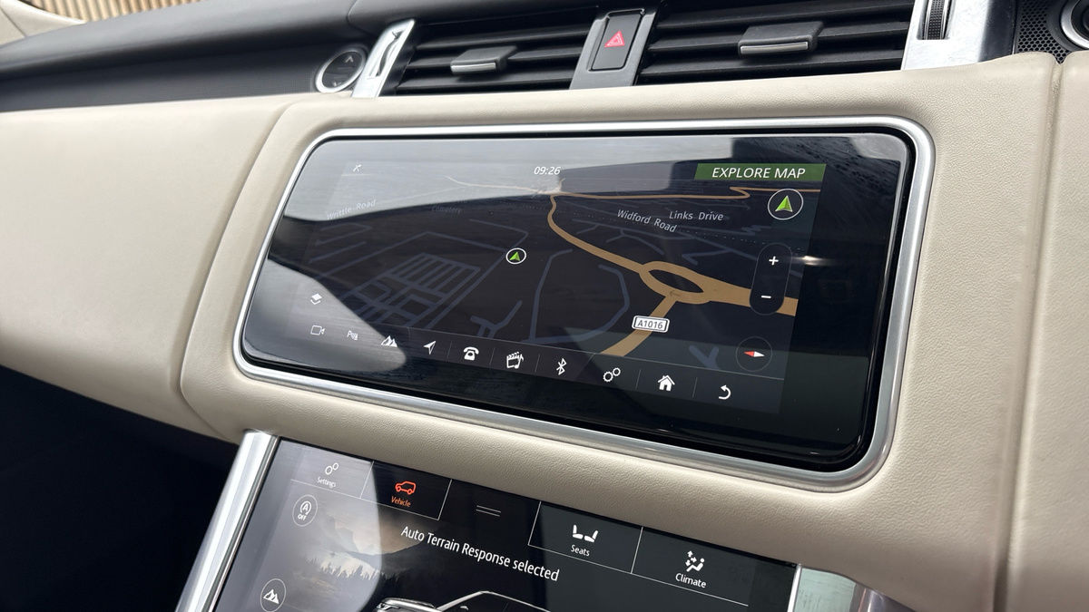 Land Rover Range Rover Sport Image 17