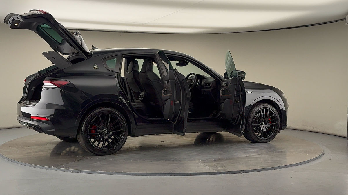 More views of Maserati Levante