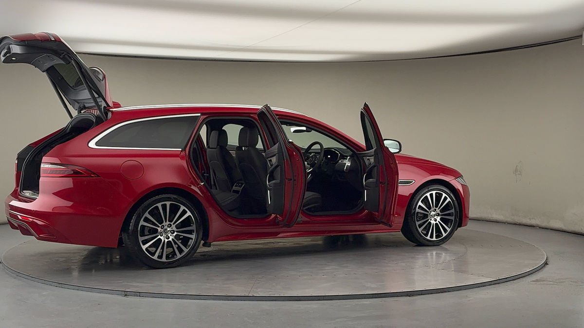 More views of Jaguar XF