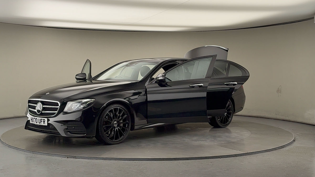 Mercedes-Benz E Class Image 22