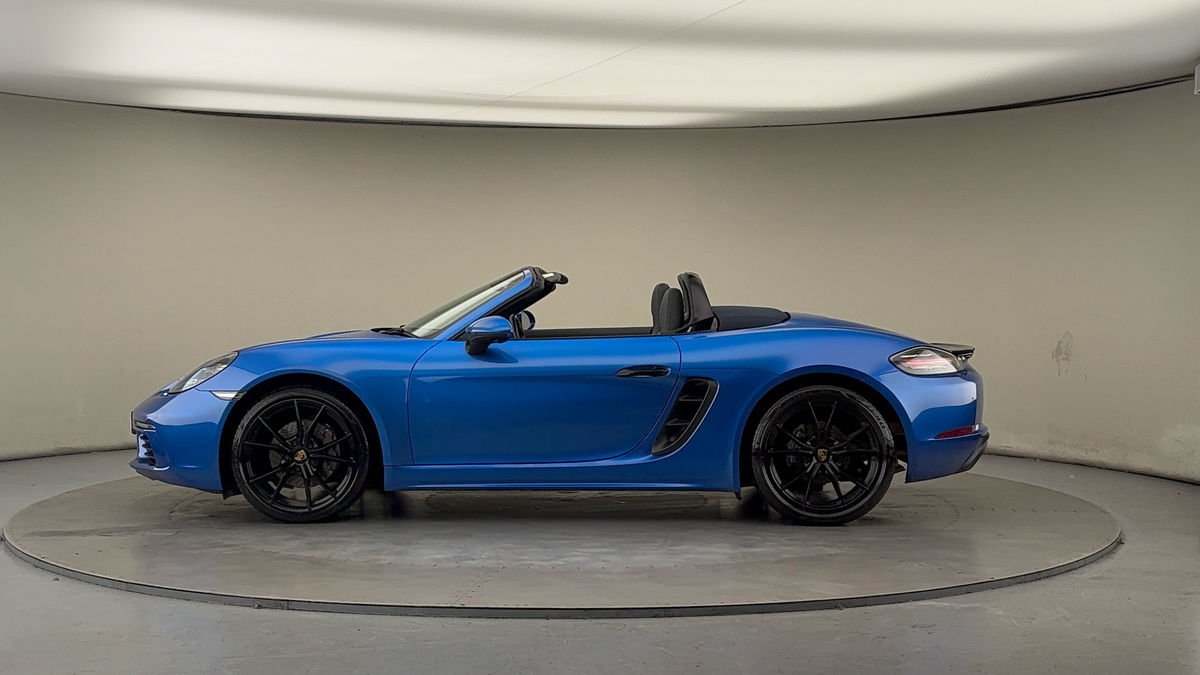 Porsche 718 Boxster Image 15