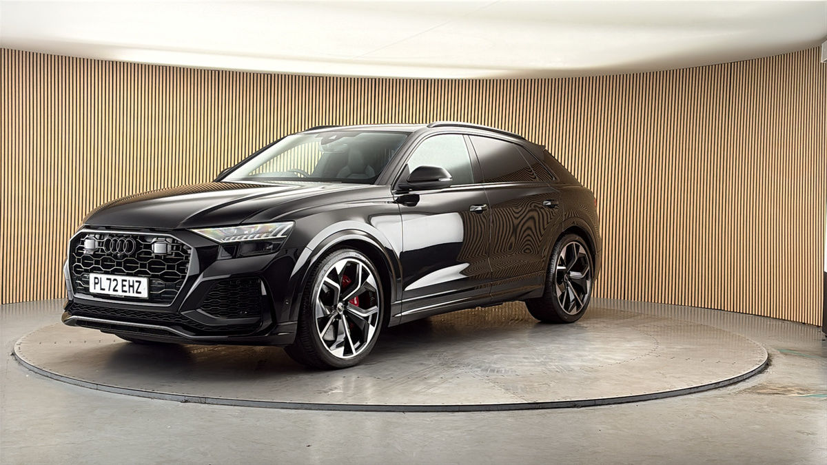 More views of Audi RSQ8