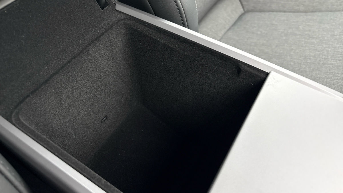 Tesla Model Y Image 29