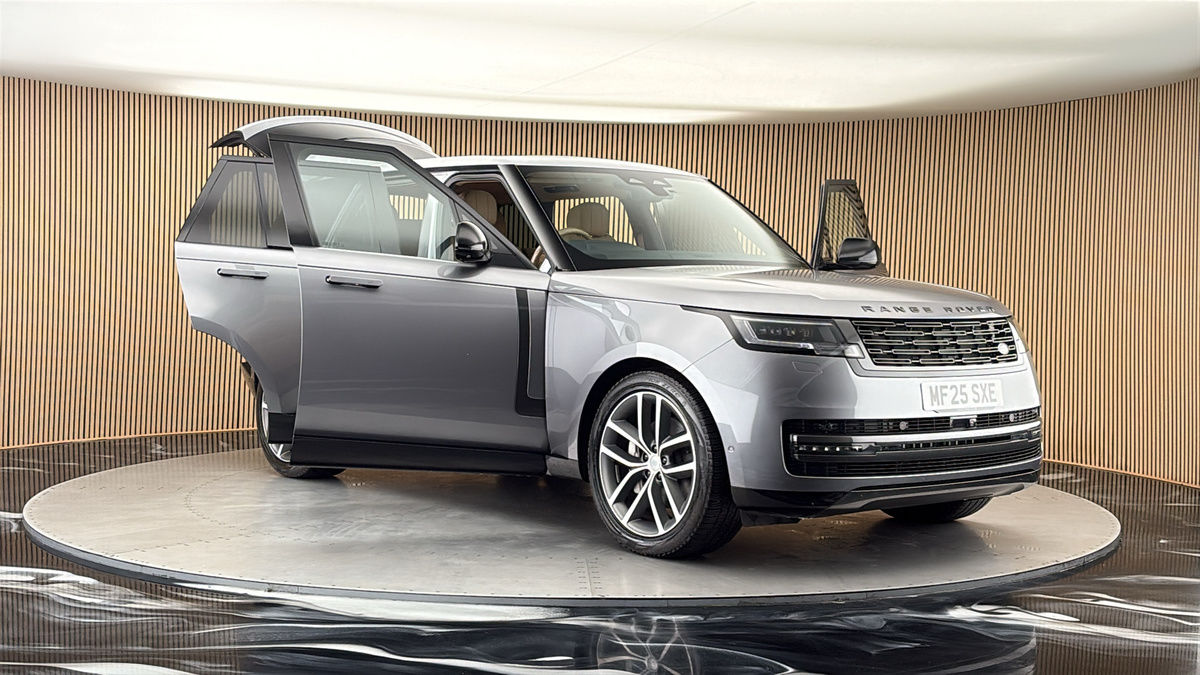 More views of Land Rover Range Rover