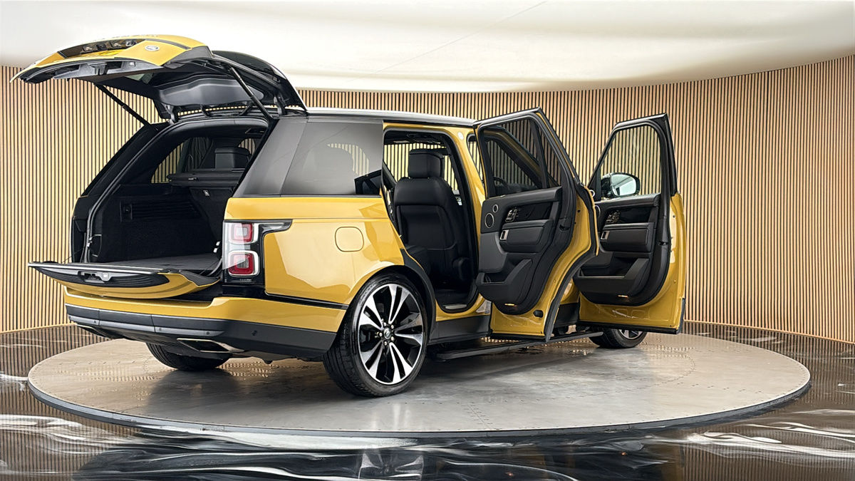 More views of Land Rover Range Rover