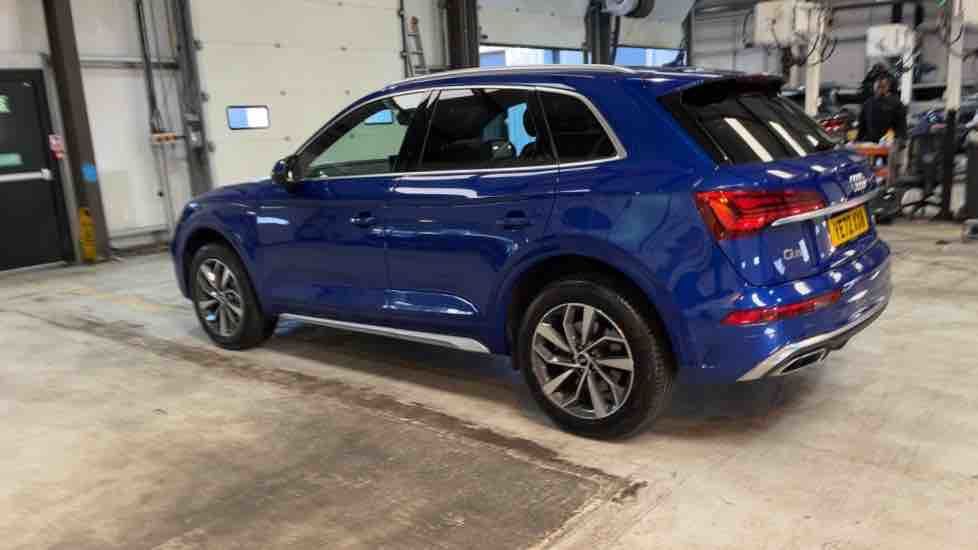 More views of Audi Q5