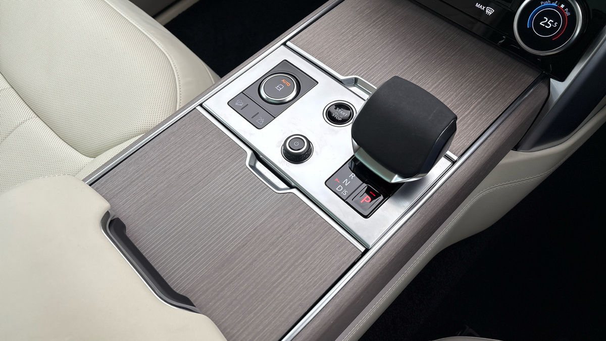 Land Rover Range Rover Image 18